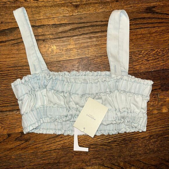 New Weekend Los Angeles Top - Picture 2 of 5